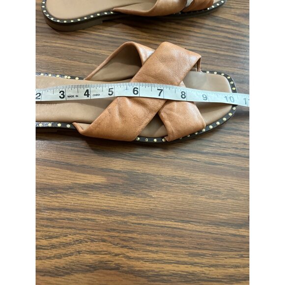 Mila Paoli tan slip on sandal - Picture 6 of 7